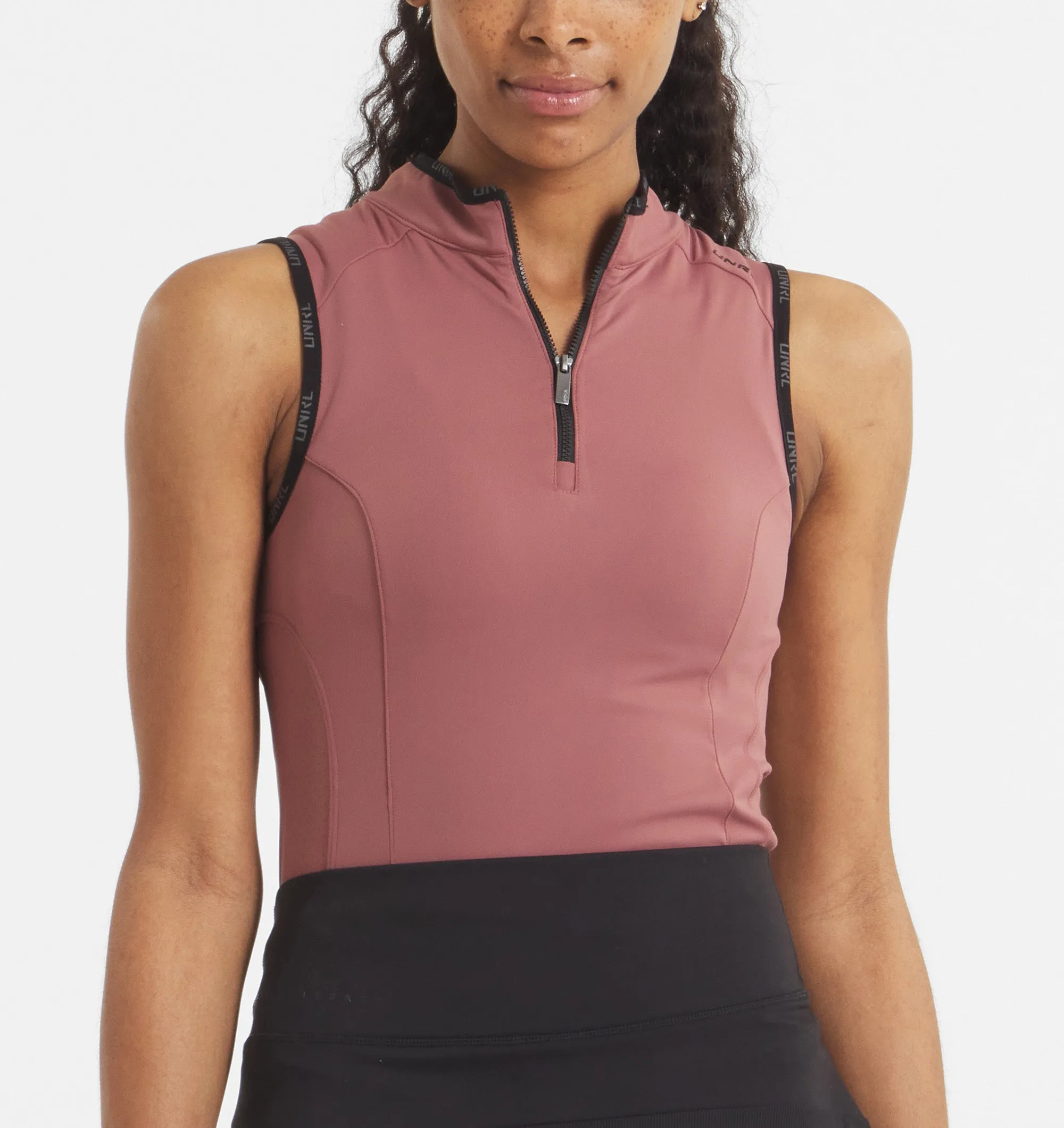 Fashion Must-Have UNRL Performa Sleeveless Polo