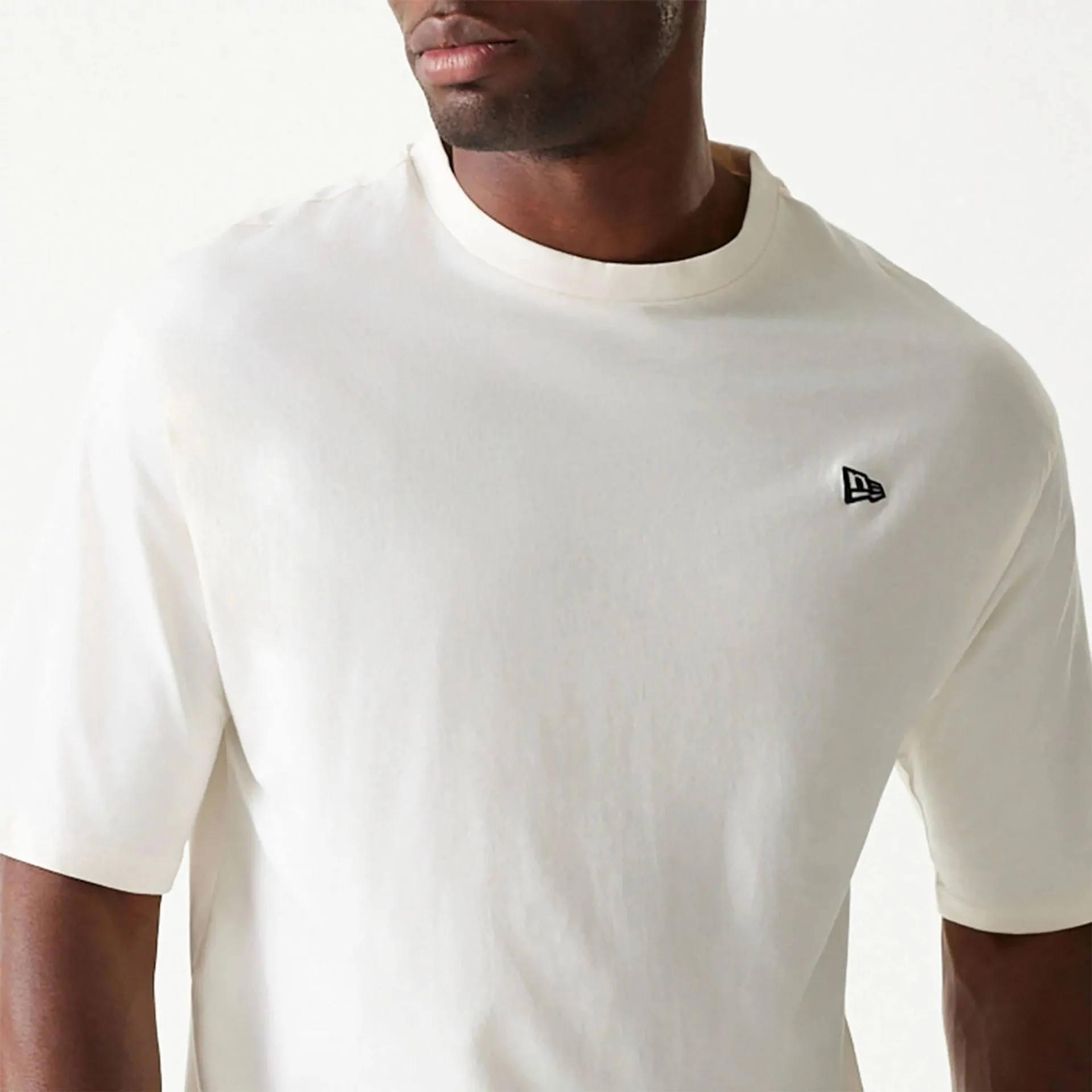 Comfy Design Wear New Era Essential Cream Oversized T-Shirt
