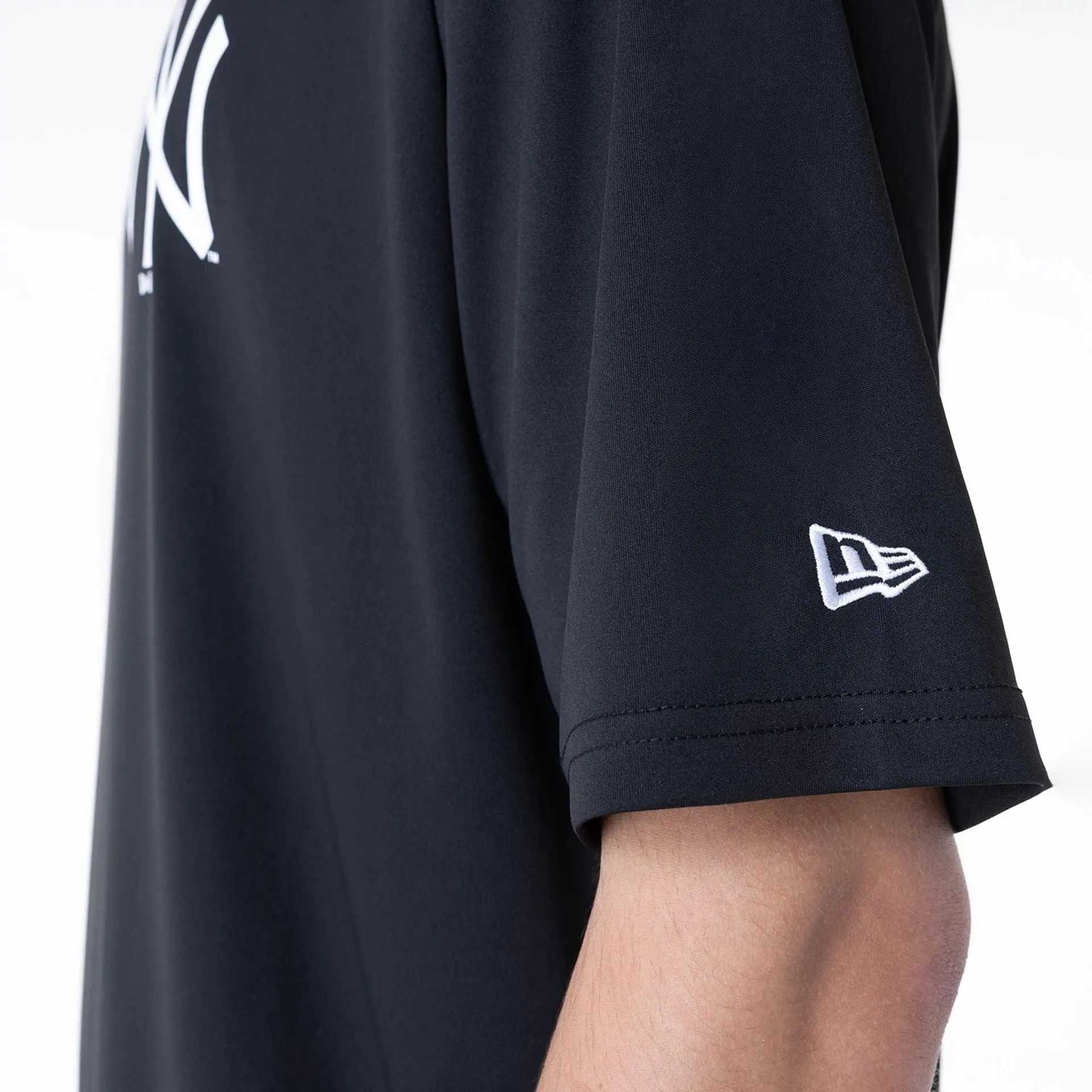 New York Yankees League Essential Black T-Shirt Active Design Men's masculinity