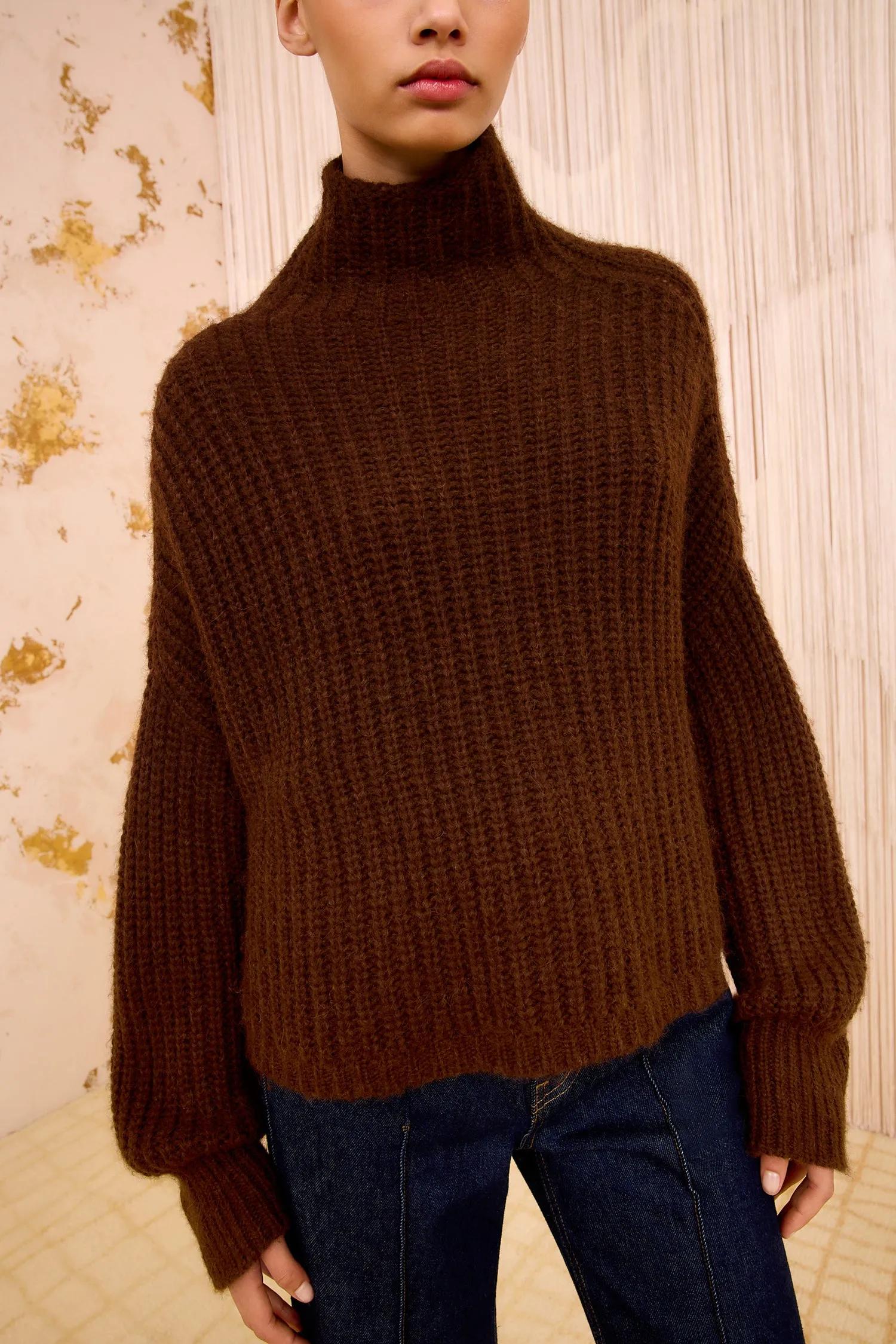 AdjustableCuffs Veron Alpaca Knit Turtleneck - Walnut