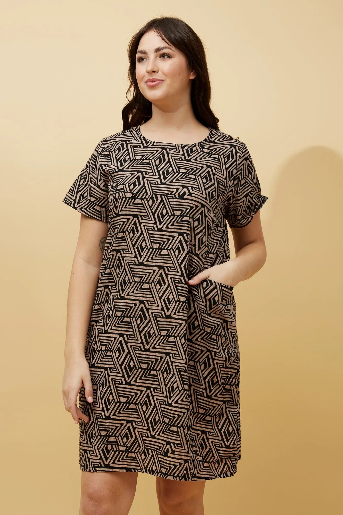 VINE ABSTRACT PRINT SHIFT DRESS Monochrome Mood Minimal Cut