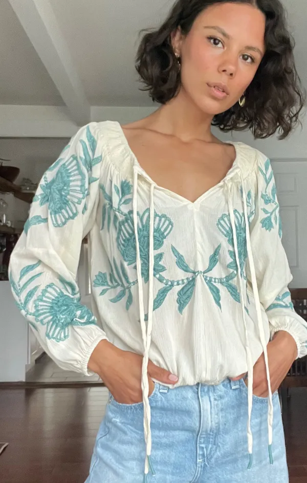 Wisaa Embroidered Blouse Planet Care