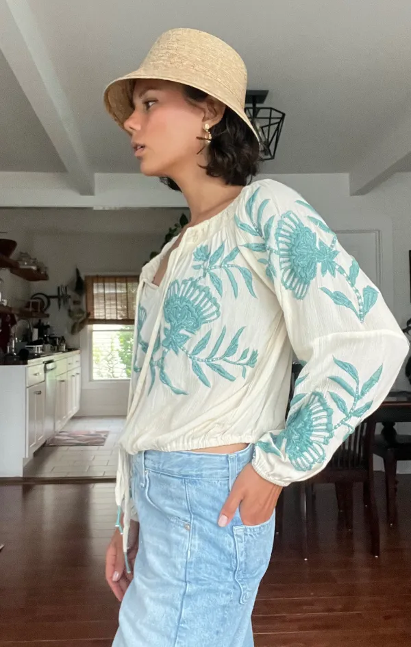 Wisaa Embroidered Blouse Flexible Hemline StaticResistantTextile