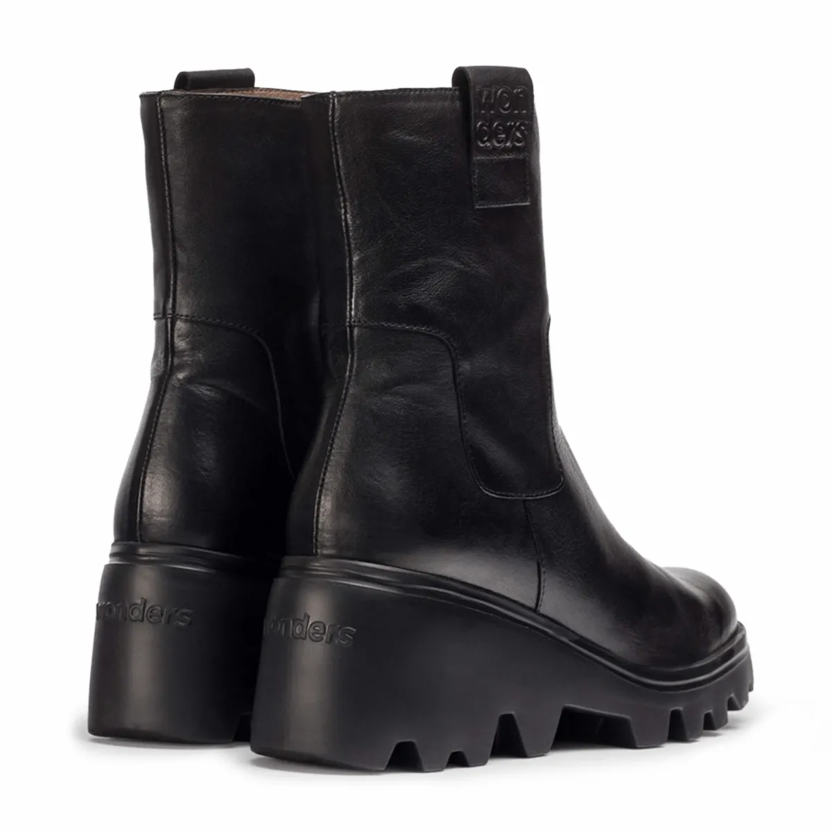 Wonders Women's Tornoto 22 Black Leather Comfortable toe box Bend Step