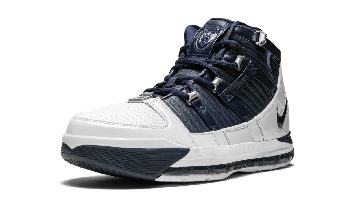 Zoom Lebron 3 QS "White/Navy" grip - enhancing narrow - width shoe choice